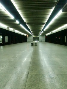 Quai de gare à Varsovie Quai de gare à Varsovie